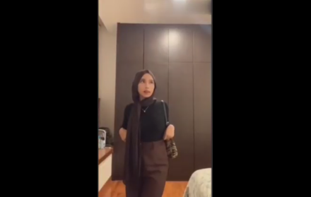 Video Viral 2025 Terbaru Ini Tanganmu Menjelajah Tubuhku Perlahan Top Terbaru
